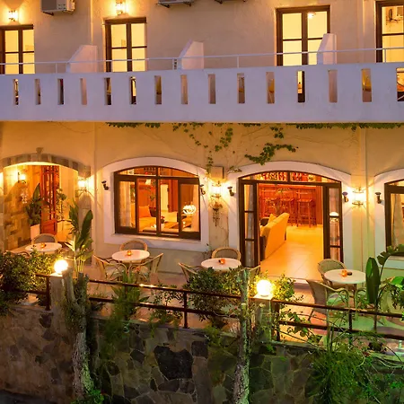 Floral 3* Herszonisszosz