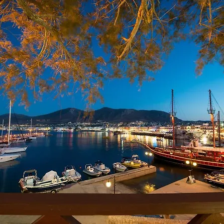 מלון Floral הרסוניסוס